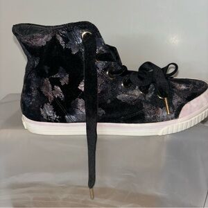 TRETORN Marleyhix4 Hi-Top Velvet Sneakers Floral Size 9